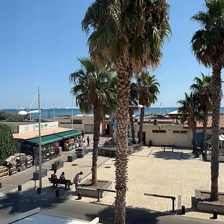 Cozy Seafront On The Mediterranean Διαμέρισμα